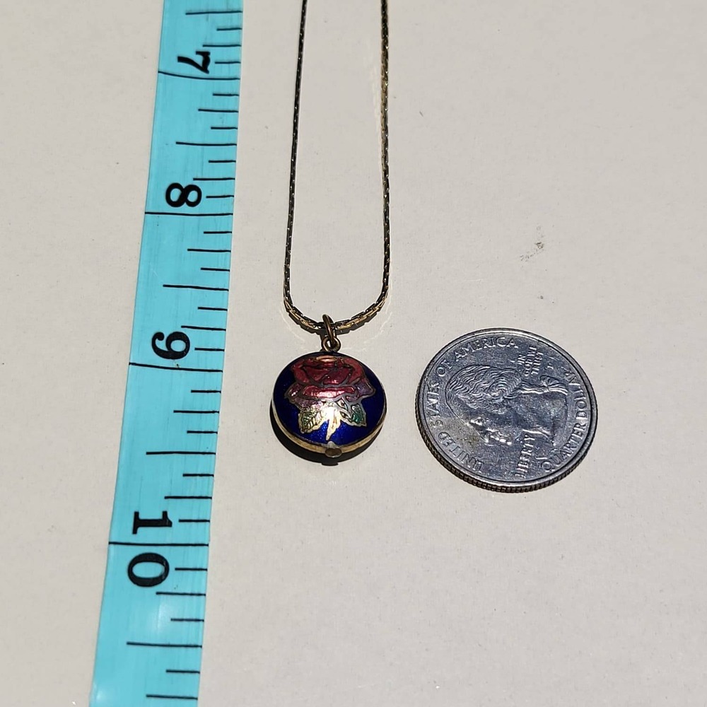 Vintage Cloissonne  Enamel Rose Pendant Blue Gold Tone Floral Necklace 2 Side - Picture 5 of 5